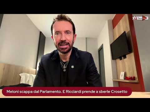 Meloni scappa dal Parlamento. E Ricciardi prende a sberle Crosetto