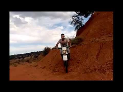 A lo loco con la vieja Derbi FDS de juventud!! Crazy driver with a Derbi old motorcycle 49cc