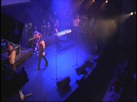 Askur Yggdrasils - England Fellur (live)