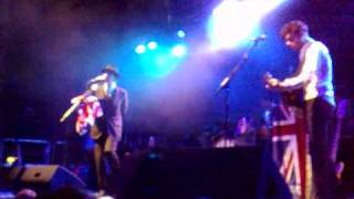 Peter Doherty and John Robinson play I am the Rain - Troxy - 29 March 2009