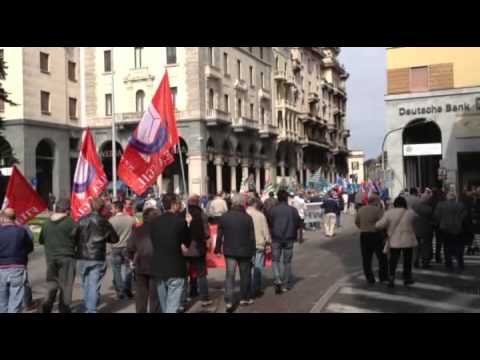 Primo Maggio a Varese, il corteo dei lavoratori