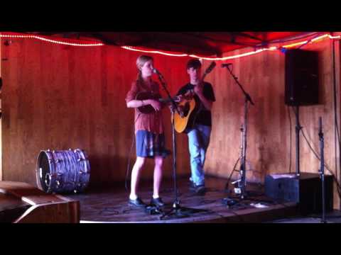 Rabbits : Misty Miller & Rufus Miller  soundcheck Thekla 2011