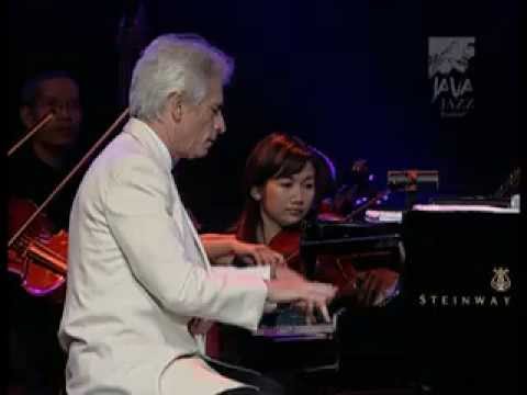 Michael Paulo and Magenta Orchestra "Watermelon Man"  Live At Java Jazz Festival 2007