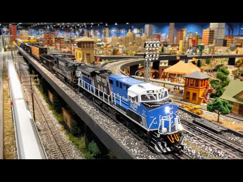 Lionel CSX Honoring Law Enforcement ES44AC #3194 with Sirens & Horns on Corner Field Model Railroad