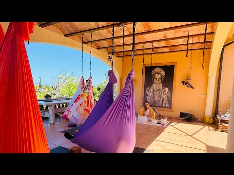 AERIAL YIN YOGA "DEEP" mit  KRISTALL-KLANGSCHALEN