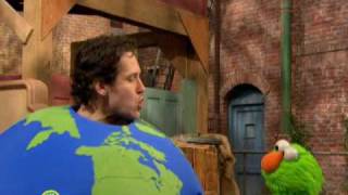 Sesame Street: It&#39;s Easy Being Green