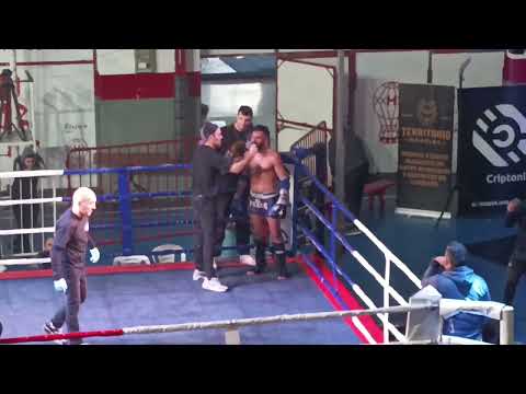 debut en Semi profesional Muaythai. del El Palacio Team. Nicolás el Zurdo Díaz. Mainevent 16/07/2022