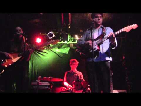 KEVIN MORBY - MOTORS RUNNING (LIVE) - EXHAUS TRIER, 21.05.2015 (1/2)