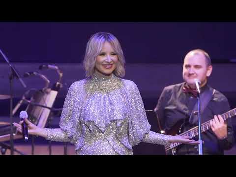 Danijela Martinović - Zovem te ja (Koncert OPEN HEART, Lisinski, 8.3.2023.)