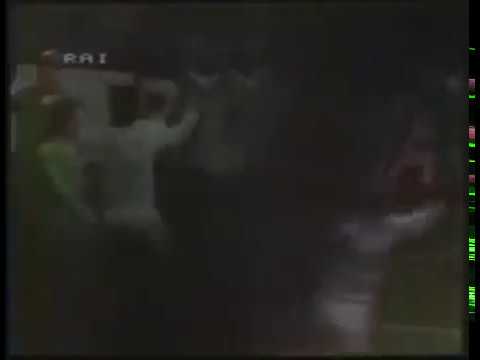 Hans Krankl (Rapid Viena) - 02/11/1983 - Rapid Viena 1x0 Boheimans-TCH - 1 gol