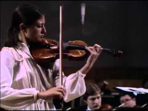 Viktoria Mullova plays Sibelius Violin Concerto in D minor, op.47