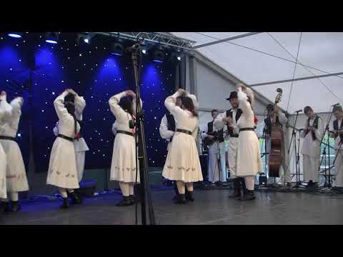 Varaždinski Folklorni Ansambl , Varaždin  :  Igrajte na mužikaši   (Hr.Zagorje )