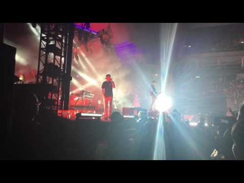 Linkin Park - Papercut @ Mercedes Benz Arena Berlin --- 12.06.2017