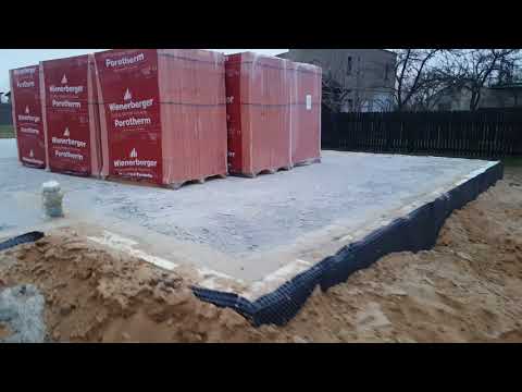 5# "Dom przy pastelowej 2" stan zero po przymrozkach