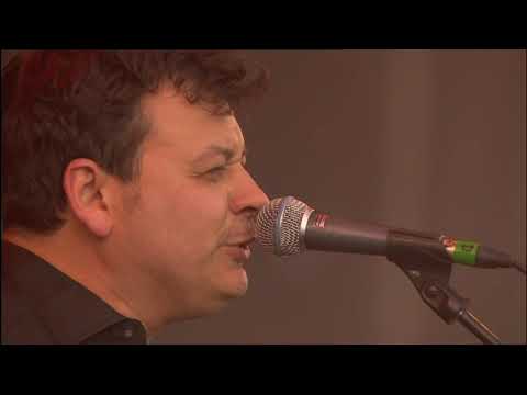 Manic Street Preachers Postcards From a Young Man (T in the Park 2011)