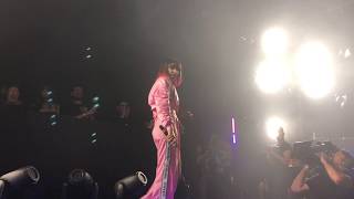 Charli XCX - Focus LIVE HD (2018) The Billy Ball Los Angeles Globe Theatre