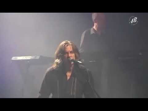 The Scabs plays 'Royalty in Exile' Live at AB - Ancienne Belgique (Rewind concert)