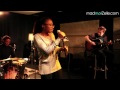 Asa en studio 'Crazy' (Gnarls Barkley cover)