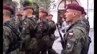 Dni NATO w Łodzi - Wojsko śpiewa &quot;Przybyli ułani&quot;
