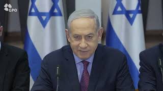 דברי ראש הממשלה נתניהו בפתח ישיבת הממשלה - 31/12/2023 (עדכוני משרד ראש הממשלה) - התמונה מוצגת ישירות מתוך אתר האינטרנט יוטיוב. זכויות היוצרים בתמונה שייכות ליוצרה. קישור קרדיט למקור התוכן נמצא בתוך דף הסרטון