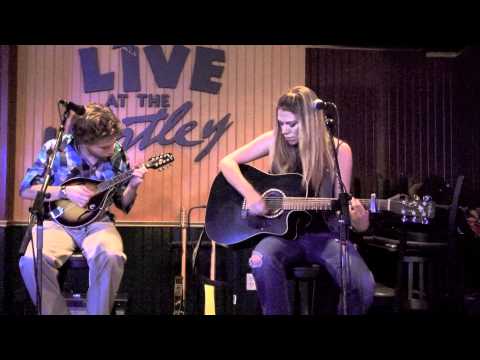 Jenn Kee (Neil Young's  Everybody Knows this is No Where).mov