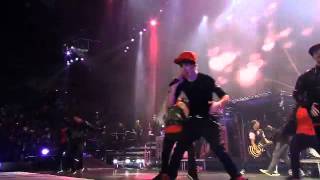 Justin Bieber - Baby ft. Ludacris (Live At The Madison Square Garden) HD