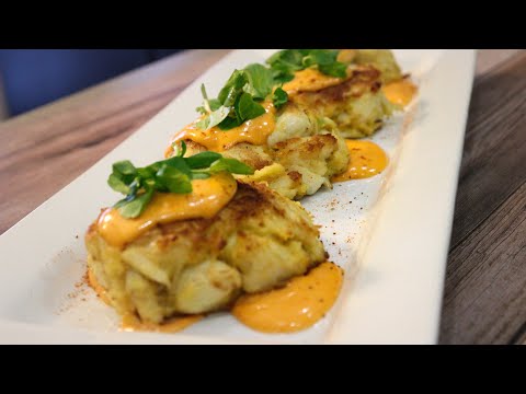 THE PERFECT CRAB CAKE | HOW TO MAKE CRAB CAKES| CRAB CAKE RECIPE|
