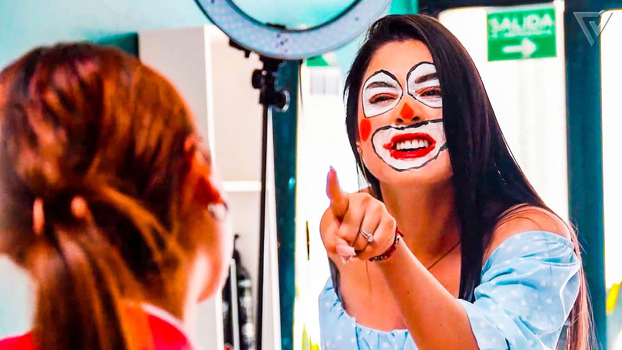 Mujer Arrogante se Niega a Pagar por Maquillaje y Recibe la Lección de su Vida