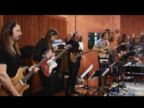 Tuomas Wäinölä - The Fellowship of Guitar (5 GTR Death Punch)