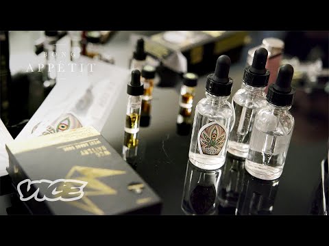 Part of a video titled Custom Hash Oil For Your Vape Pen - YouTube