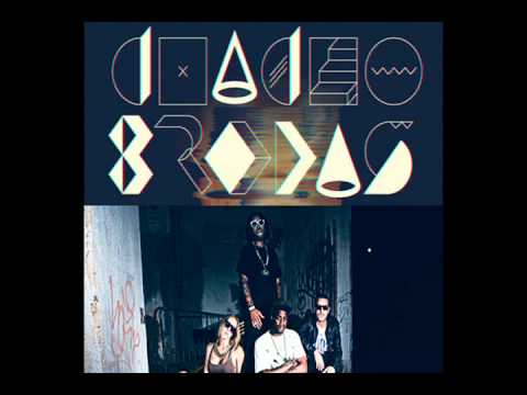 Mainstream (con Tote King)