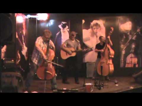 Chad Mills & The Upright Willies cover Neil Young's Rockin' in the Free World.wmv