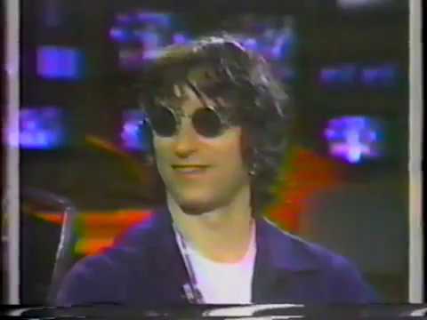 R.E.M. 1985-08-16 - MuchMusic, Toronto, Canada (Interview with Peter Buck & Michael Stipe)