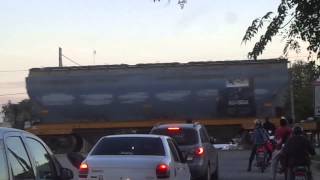 preview picture of video 'Tren cargado de NCA rumbo a Rosario'