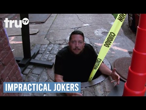 不切實際的笑話 - 薩爾VS殭屍啟示錄（懲罰）｜ truTV (Impractical Jokers - Sal vs. Zombie Apocalypse (Punishment) | truTV)