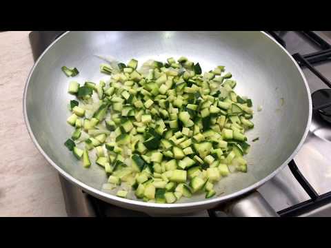 SALSICCIA E ZUCCHINE - GIOVEDÌ GNOCCHI * SENZA FORMAGGIO* | CUCINANDOMELAGODO ( IN DESCRIZIONE)