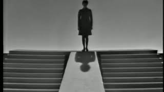Mireille Mathieu - Mon Crédo (Sacha Show, 26 février 1966)