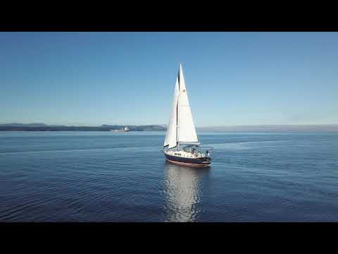 2005 Island Packet 445 "Lucia Rose"