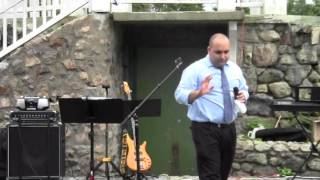 preview picture of video 'Mensaje Evangelistico en el Lynn Commons Nathan Mendez'