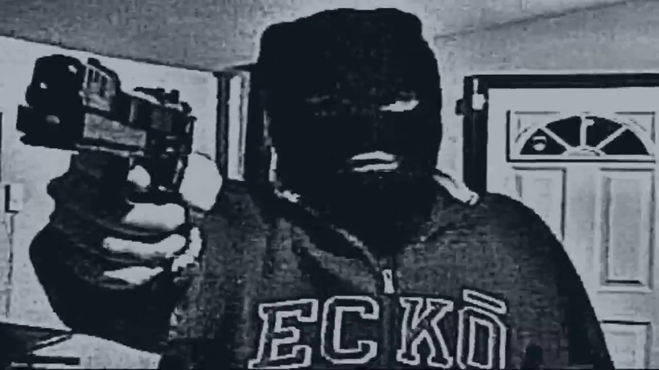 Blackbags Trailer (2012)