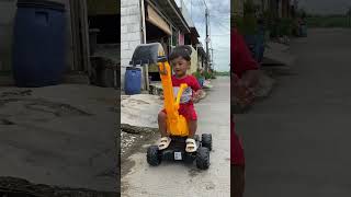 Download lagu Mainan Beko yang bisa dinaiki, excavator mini, mainan, mainan cowok mp3