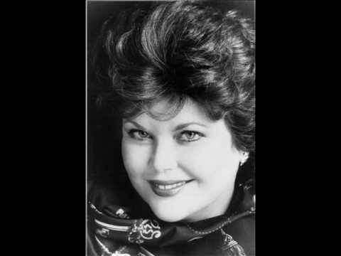 Ruth Falcon sings "Tacea la notte placida", Berlin, 1984