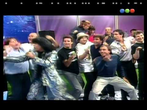 La Mona Jiménez en vivo, "Beso a beso" - Videomatch 99