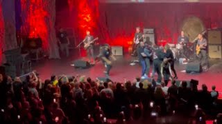 Bizarre Ending to Morrissey Concert in Dallas (Nov. 2nd, 2024)