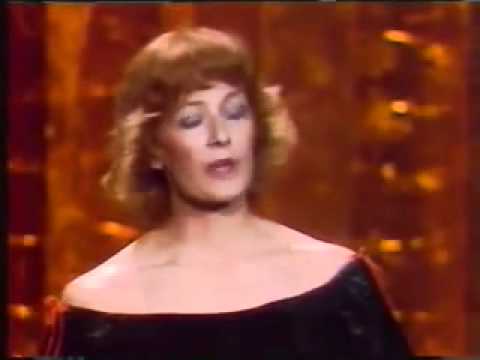 Vanessa Redgrave's 'Zionist Hoodlums' Speech Shocks Hollywood