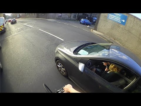 SL12YSM - Close pass MGIF