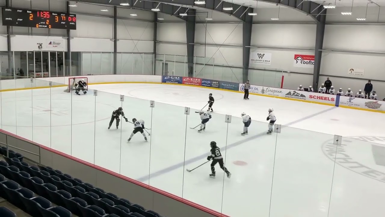 Game 3 (Bismarck): Beckett scores unassisted