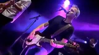 Dejad Q Las Niñas Se Acerquen A Mi - Hombres G (live) streaming