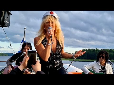 Michael Monroe acoustic trio @ Ravintolalaiva M/S Rhea Jyväskylä, Finland 05.07.2023