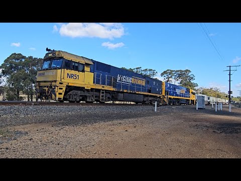 6MP4 PN down "Linfox Express #1" (NR51 NR57, 61P), Melbourne to Perth, 1820, 16/1/26, Deep Lead VIC 
